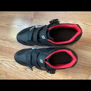 Peleton shoes size 11